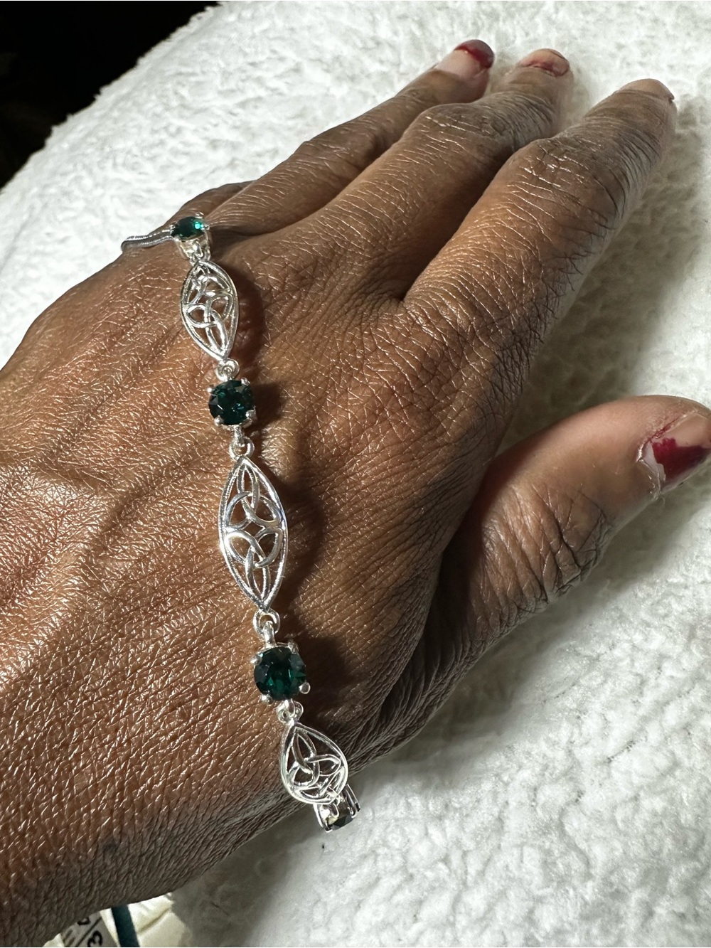 Sterling Silver Celtic knot Link Bracelet with Emerald Green Stones